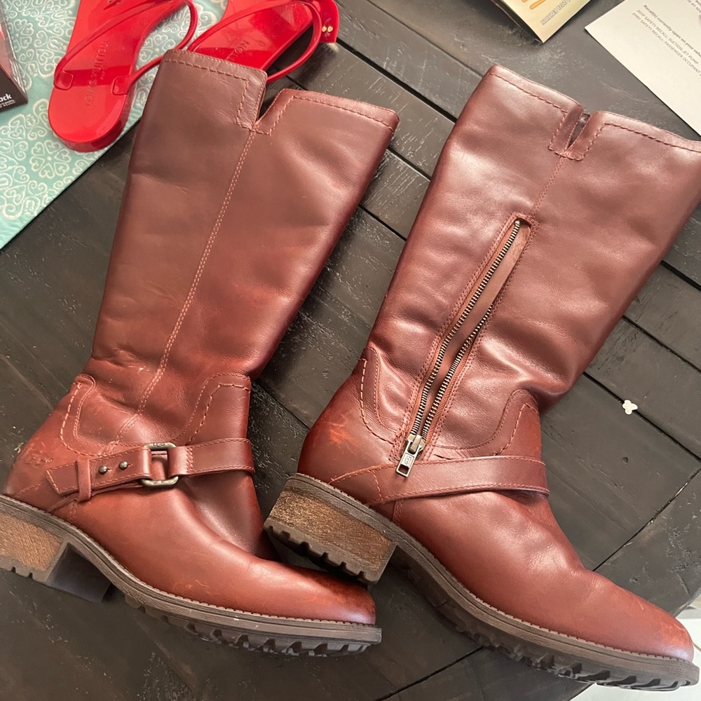 UGG brown buckle winter boots